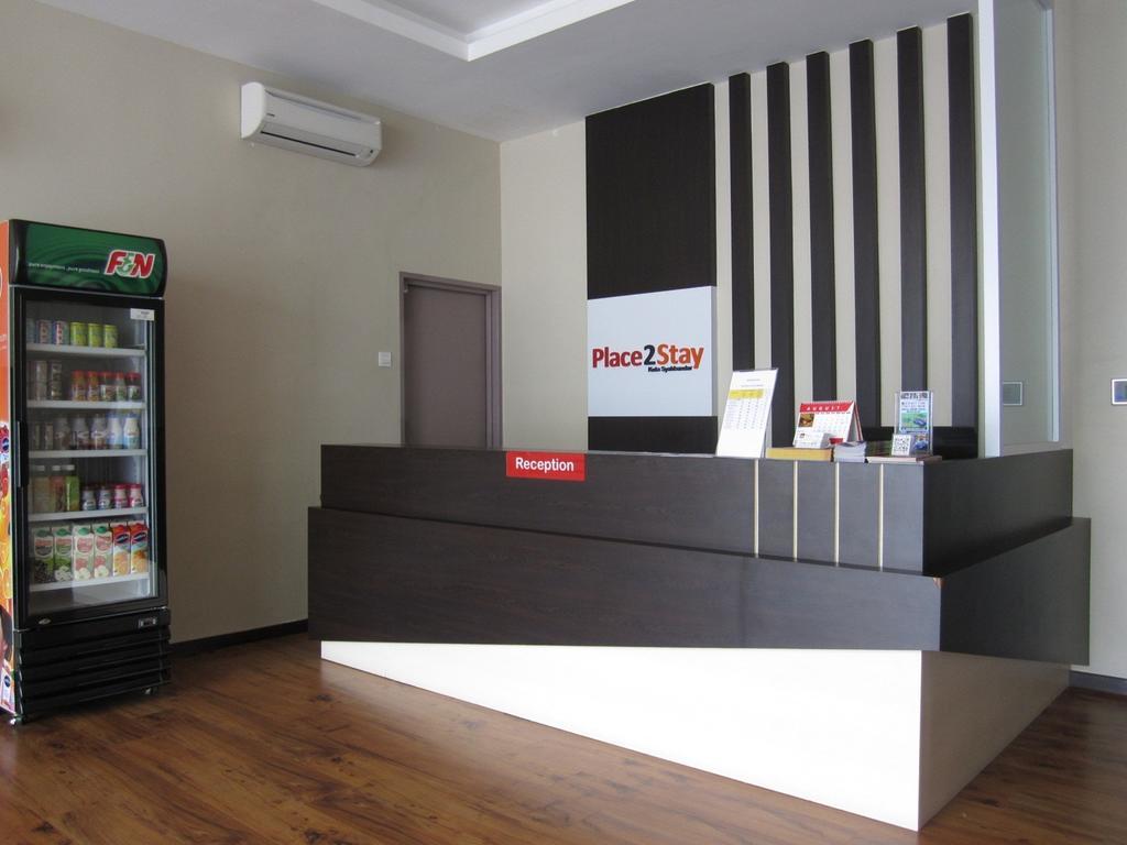 Place2Stay Hotel Малакка Экстерьер фото