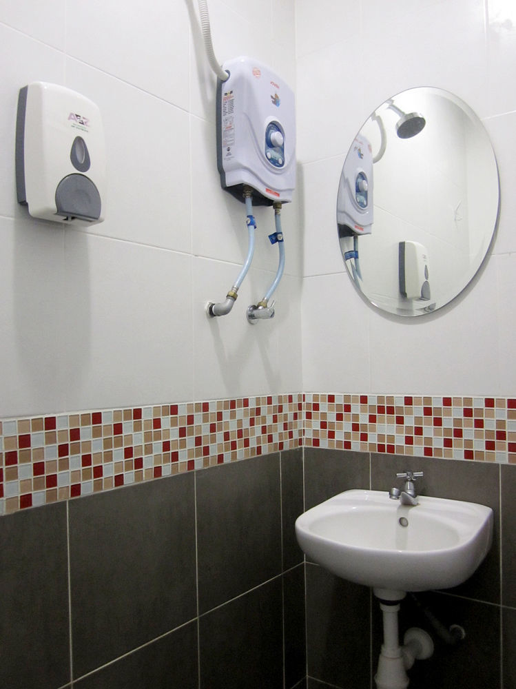 Place2Stay Hotel Малакка Экстерьер фото